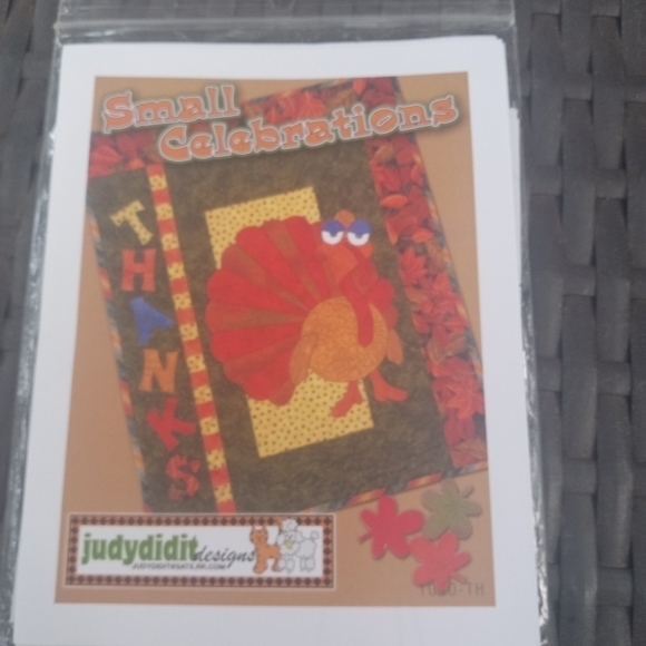 Small Celebrations Gobble Gobble Turkey Quilt Pattern Thanksgiving Judydidit - Picture 1 of 1